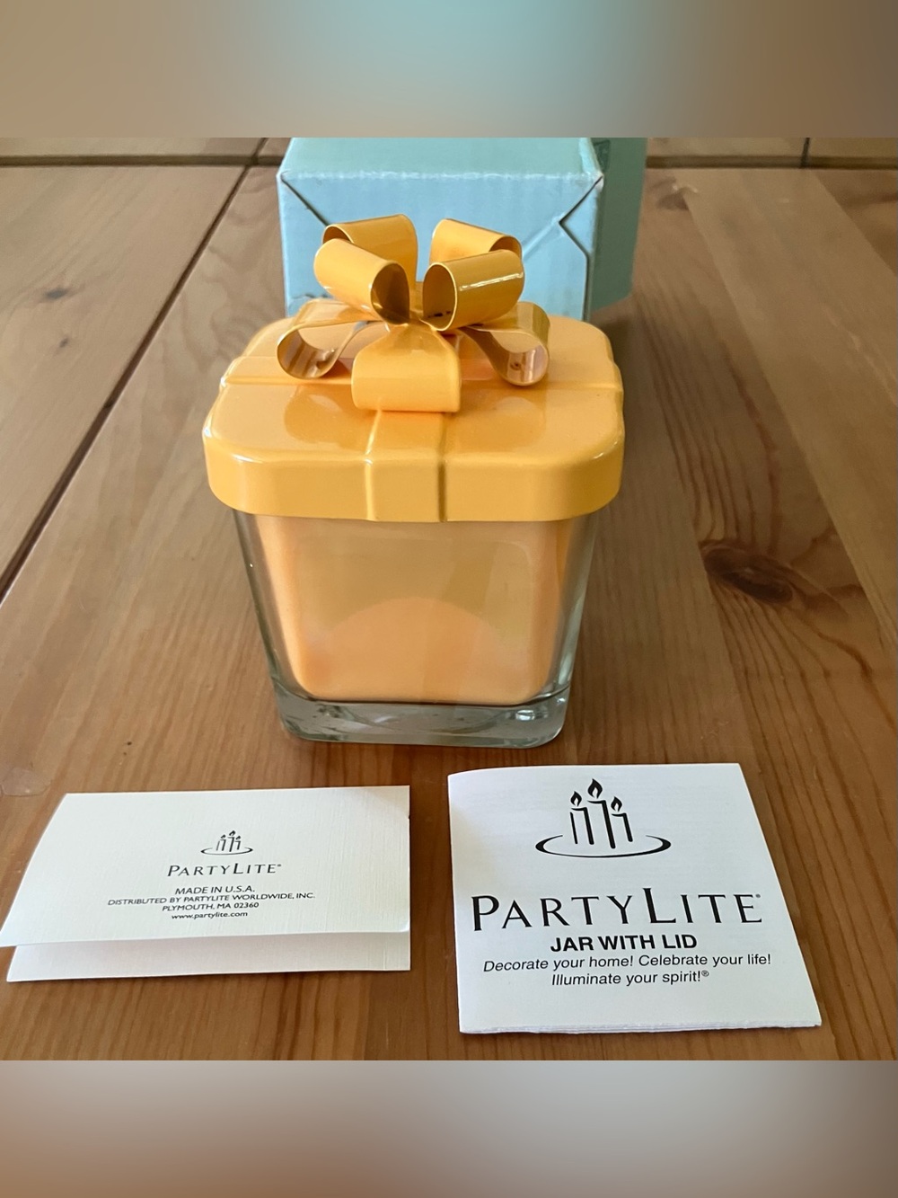 NEW Retired PartyLite Mango Tangerine Gift-Bow Jar Candle - Picture 1 of 13